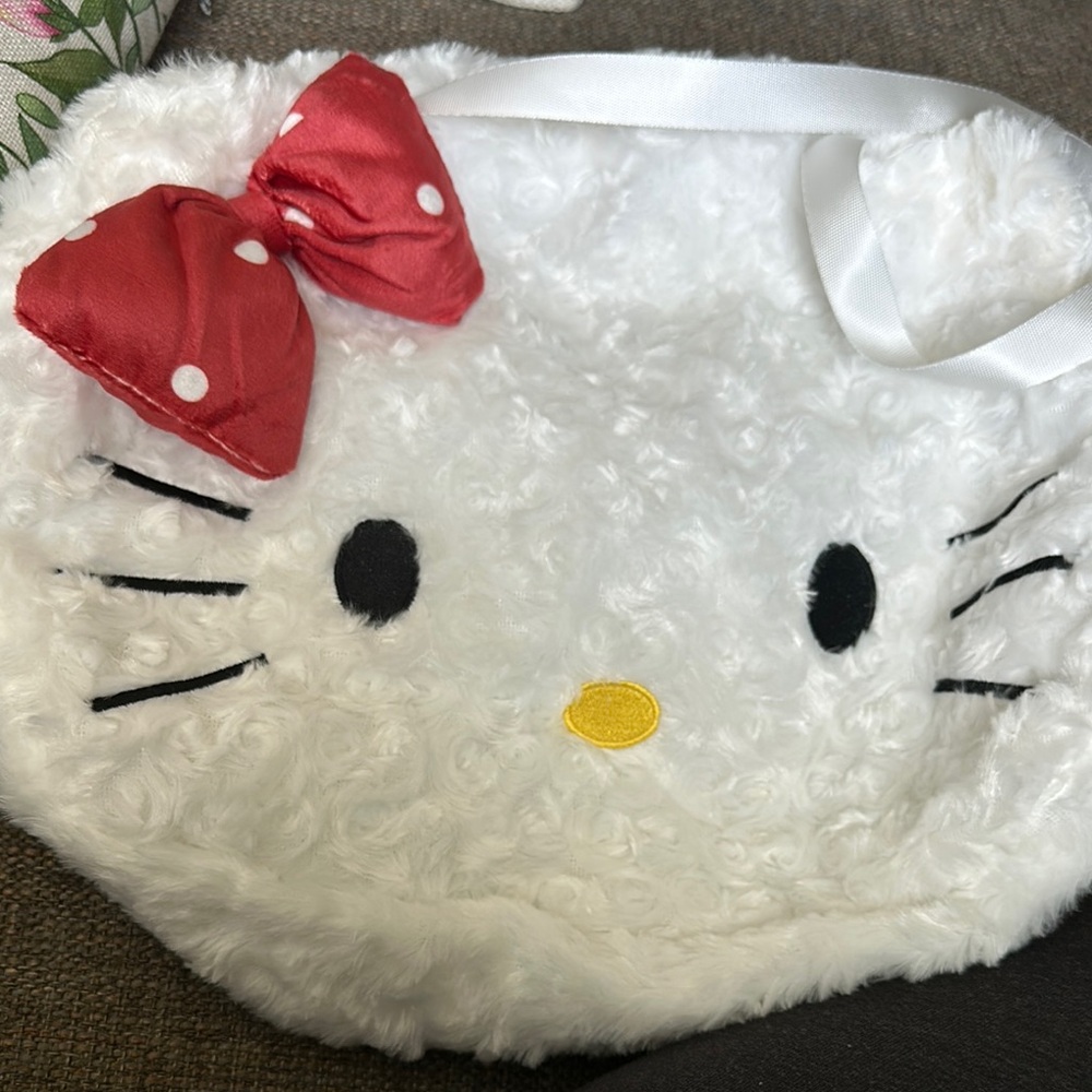 Hello Kitty White Plush Bag with Red Bow